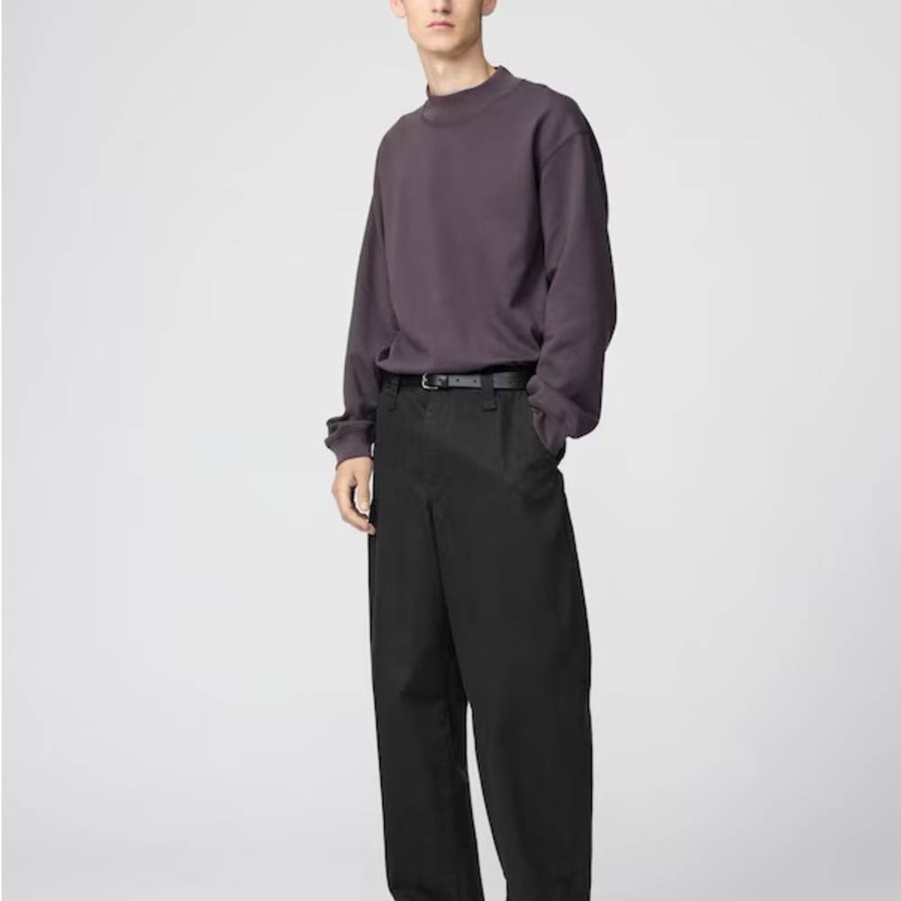 Uniqlo Wide Fit Chino Pants (Black)